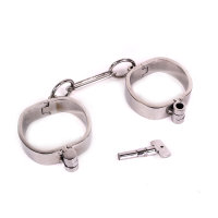 Handcuffs /w Magnetic Key